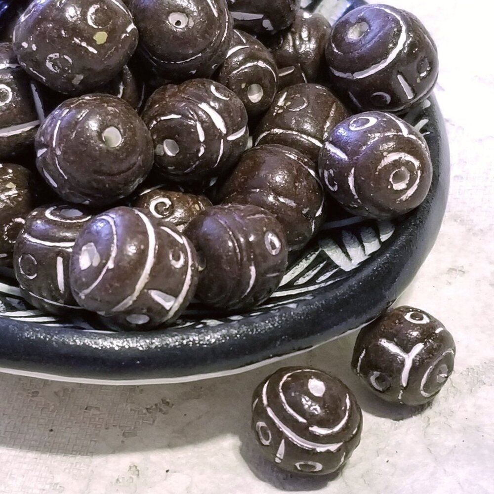 Vintage African Tribal Carved Clay Beads 13mm Round Brown White Pattern 10 pcs